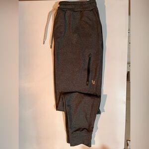 Vuori Sunday Performance Jogger Mens Medium Charcoal Heather Excellent Condition